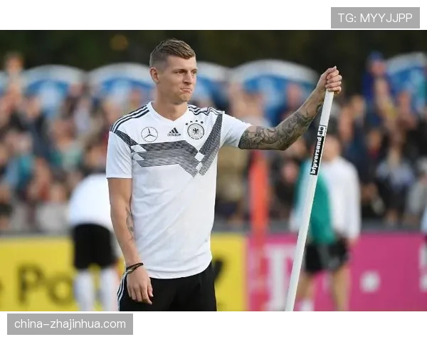 包装工角卫亚历山大锁定防守能力获业内认可